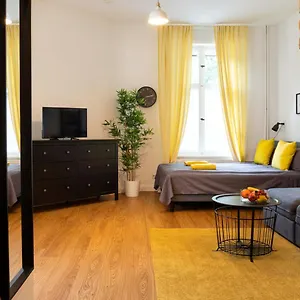 Shabby Chic +freshly Furnished&renovated Berlin