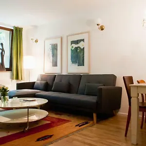 Beautiful Park For 4 Guests Berlin